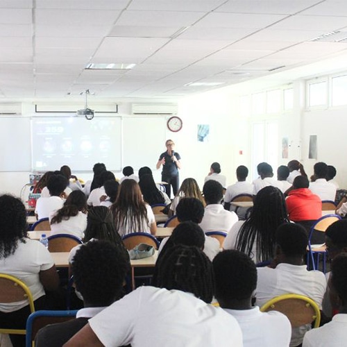 ©CNES_G2_Lome_Visite_Lycée